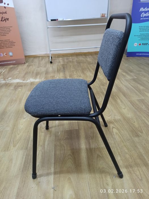 Продается офисный стол