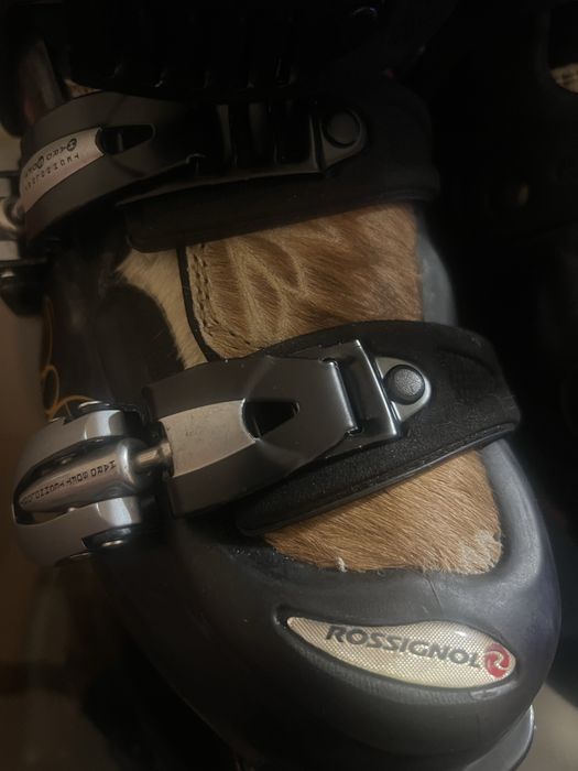 Дизайнерски ски обувки ROSSIGNOL 35