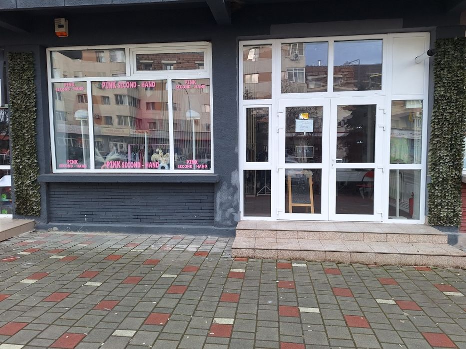 Închiriez spațiu comercial Mioveni