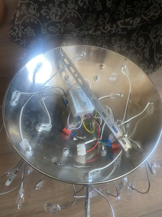 Люстра хрусталь,лампы светодиодные