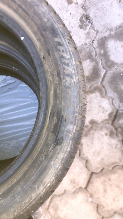 Продам шины  зимние