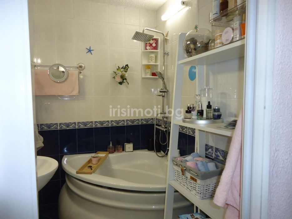 Продава се Тристаен апартамент в София, Люлин 9 - 84 кв.м за 1275 €/кв.м - Снимка #11