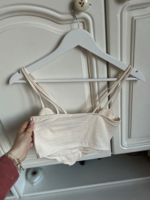 Top Stradivarius, nou, cu eticheta. XS