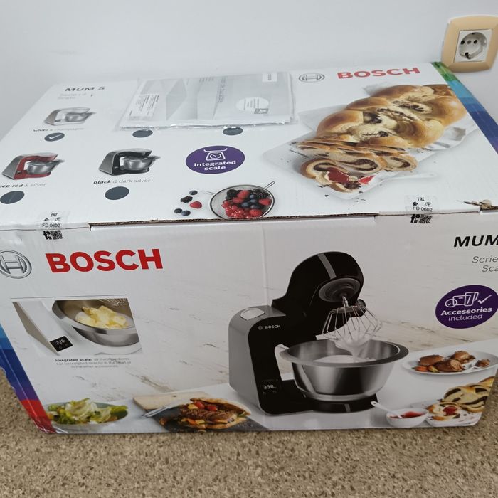 Robot bucătărie Bosch mum5xw40