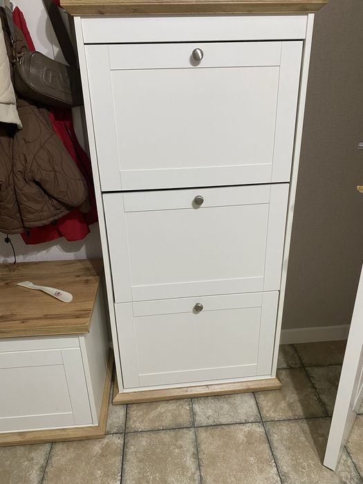 Продам мебель прихожи