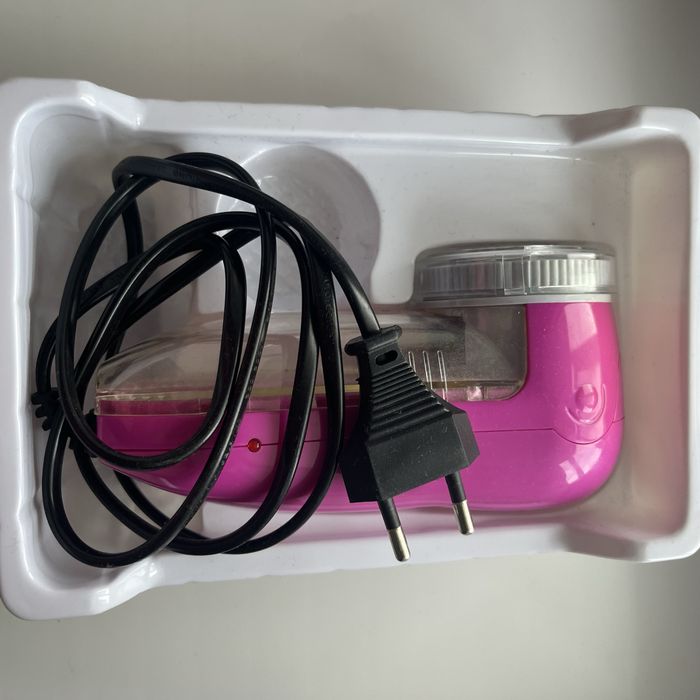 Продам щетку для чистки вещей!