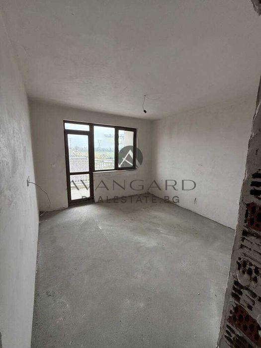 Продава се Тристаен апартамент в Пловдив, Остромила - 122 кв.м за 732 €/кв.м - Снимка #4
