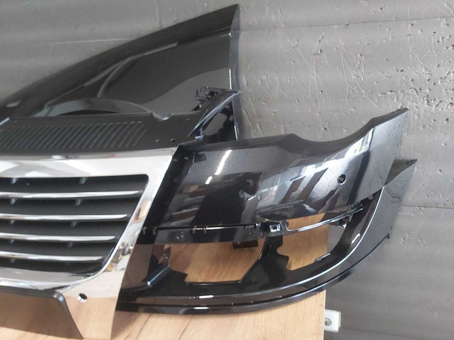 Bara&Grila&Aripa Fata Stanga VW Passat B6 2005-2011 (LC9X (Negru))