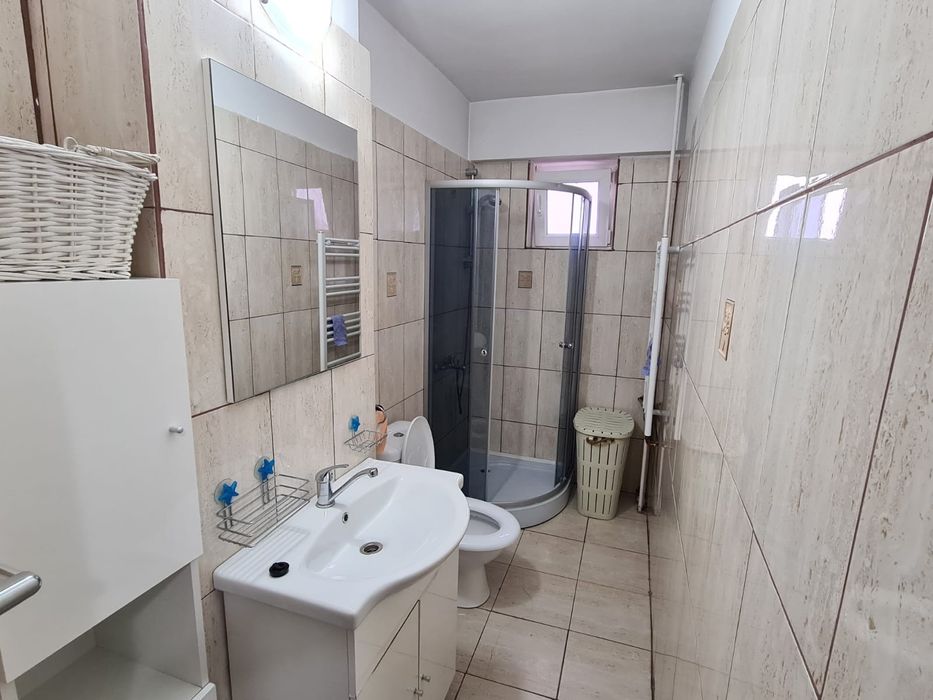 Chirie Ap 2 cam. DECEBAL