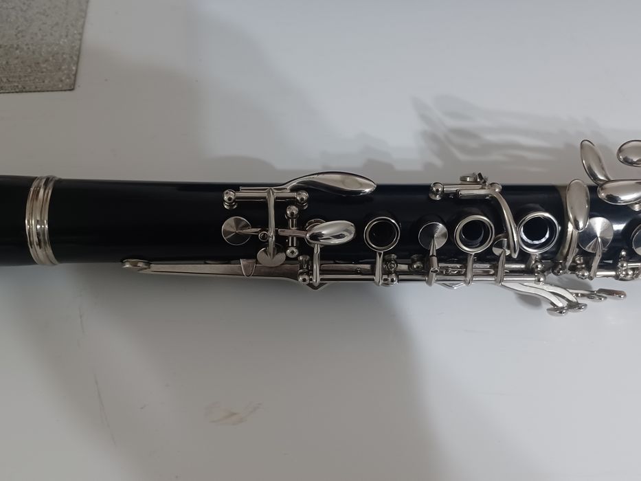 Vand clarinet Amatti Special din lemn full bohem si clarinet Meinel tot full boehm ton cald acordaj perfect cu predare personala in Pantelimon Ilfov.