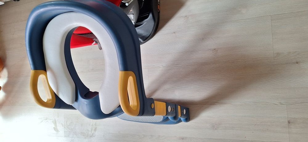 Scaun de toaleta cu trepte pliabil pentru copii