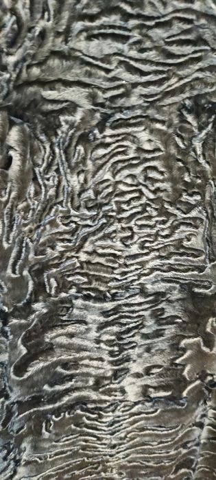 Шуба каракуль свакара.