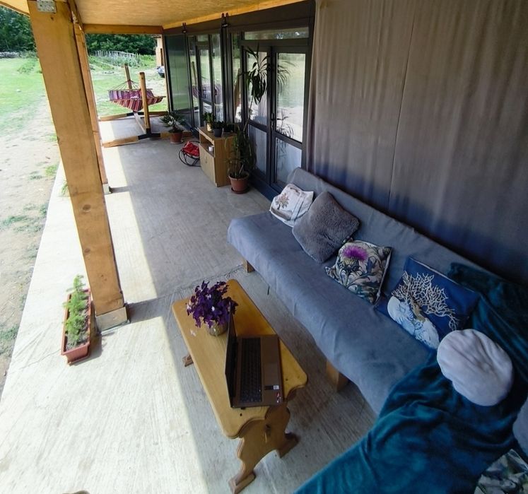 Teren intravilan 2710 și casa