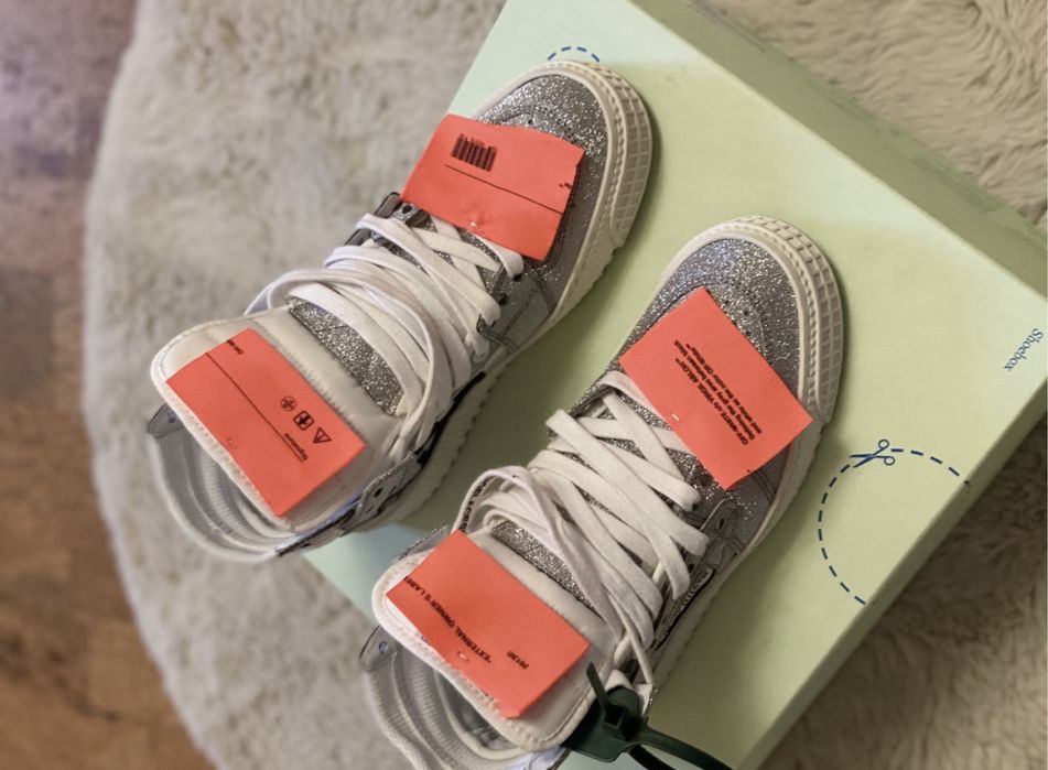 Vand sau schimb Adidasi Off White Glitter