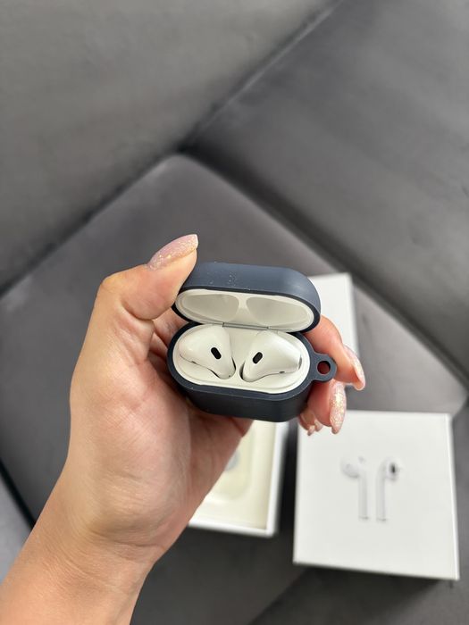 Продам аирподсы новые