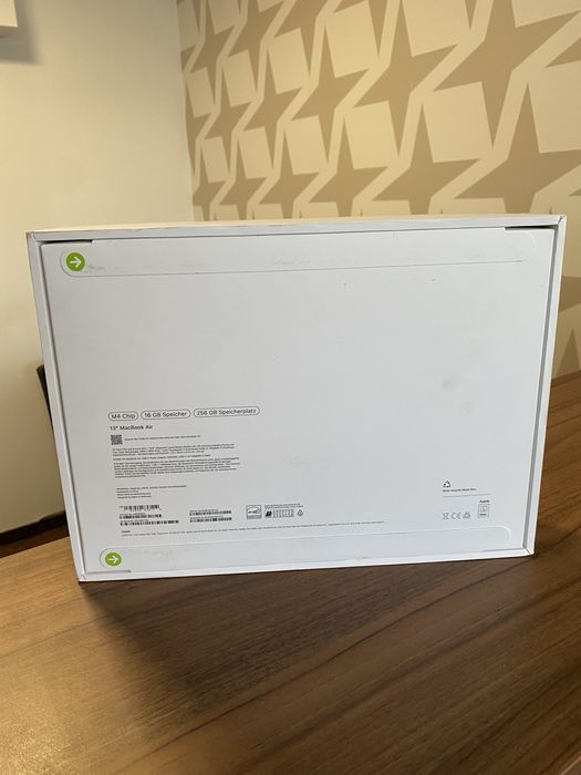 MacBook Air 13-inch/ M4 / 16 Gb RAM / 256 Gb / Silver / Sigilat|