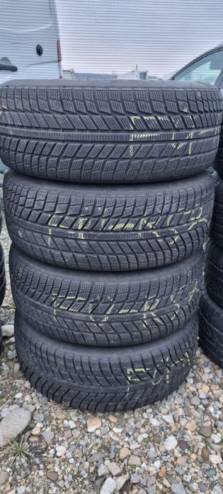 Cauciucuri iarna cu jante originale 225 55 16