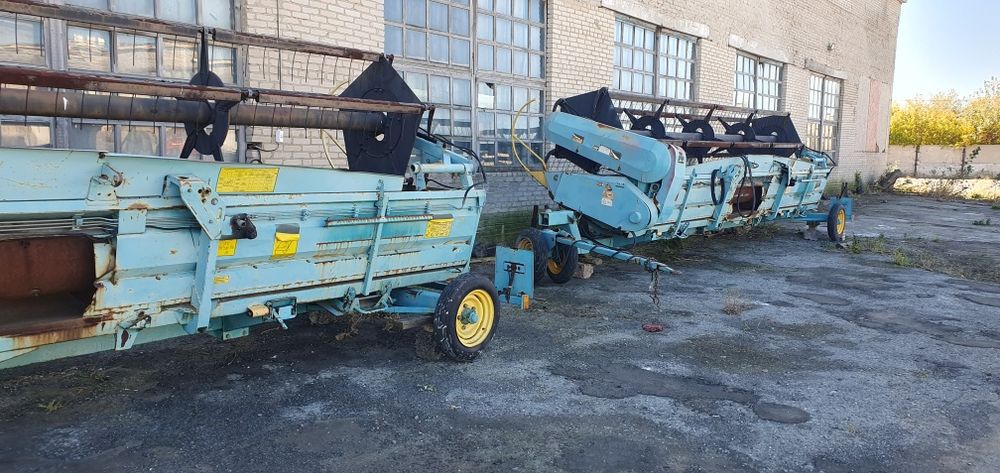Жатка комбайна Есиль-740