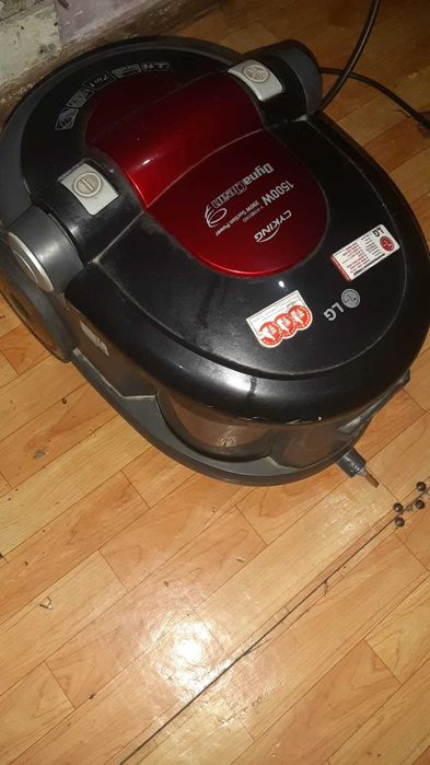 Продам пылесос LG
