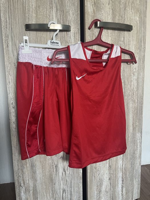 Спортивный костюм