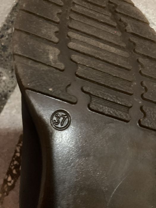 Боти естествена кожа, 37 номер, български. Обувани са ни само няколко