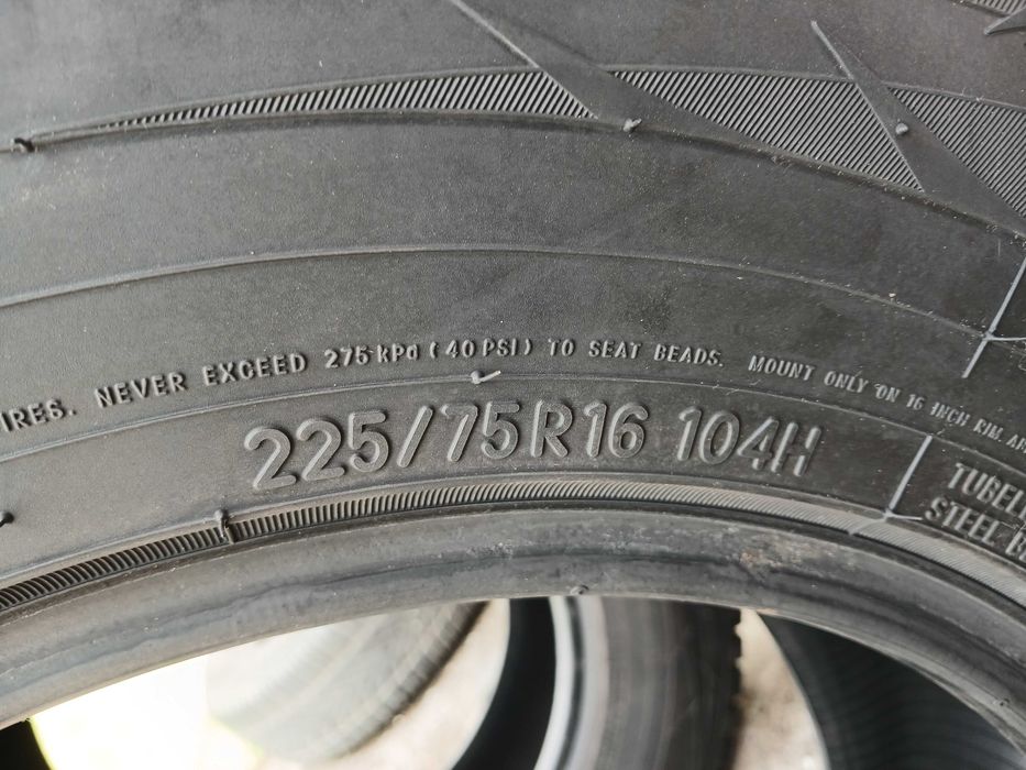 Гуми 225/75/16