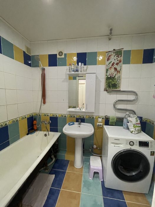 4-комнатная, 20 мкр !