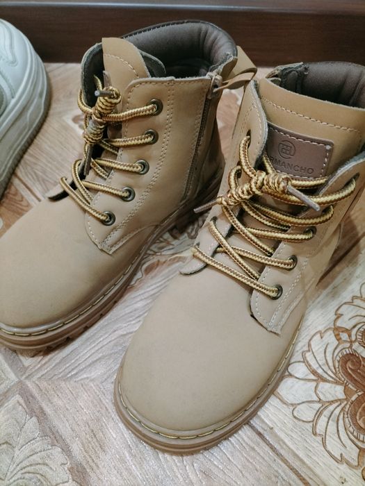 Осеняя детская обувь