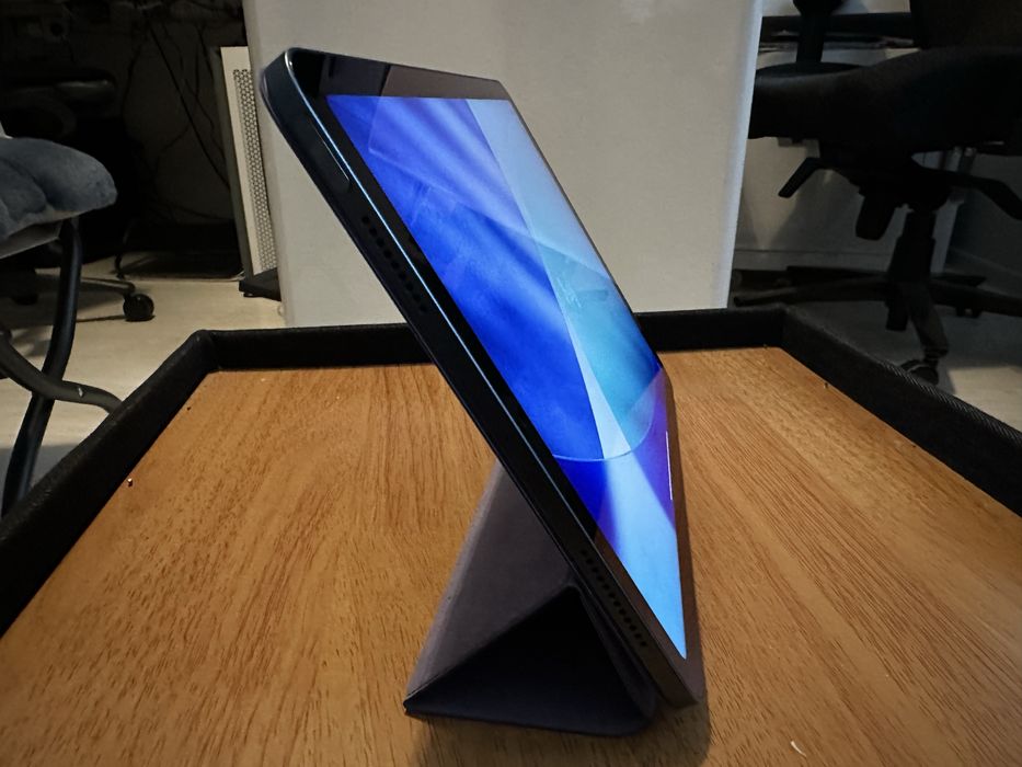 Apple iPad Air 5 (M1) 64gb Blue si Husa Apple Smart Folio