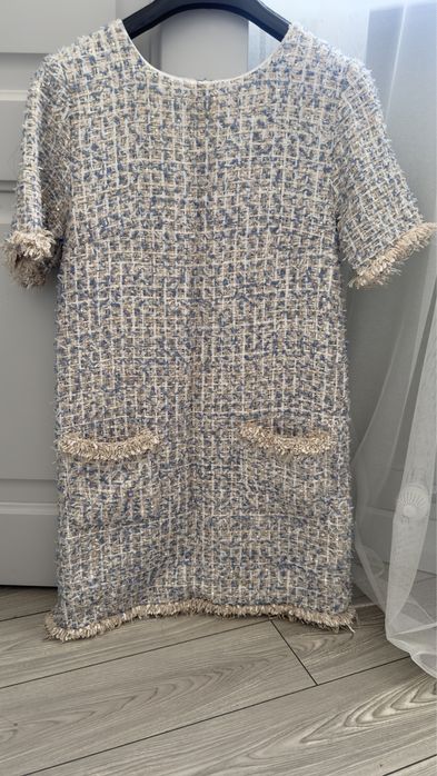 Продам платье бренд Россия