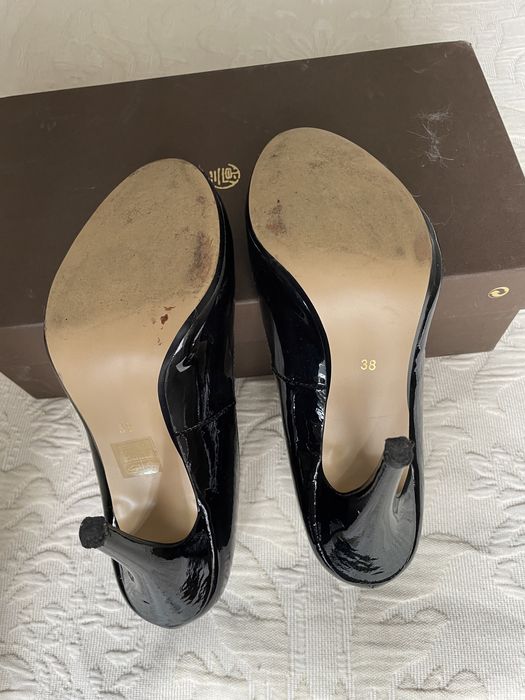 Pantofi negri de lac cu toc de 9 cm marimea 37-38