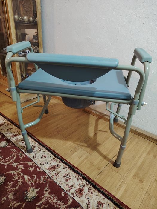 Scaun bariatric pentru toaletă 225 kg