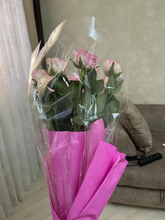 Продаю свежие букеты роз