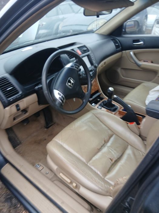 Dezmembrez honda accord 2003  2007