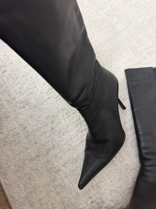 Сапоги на каблуках