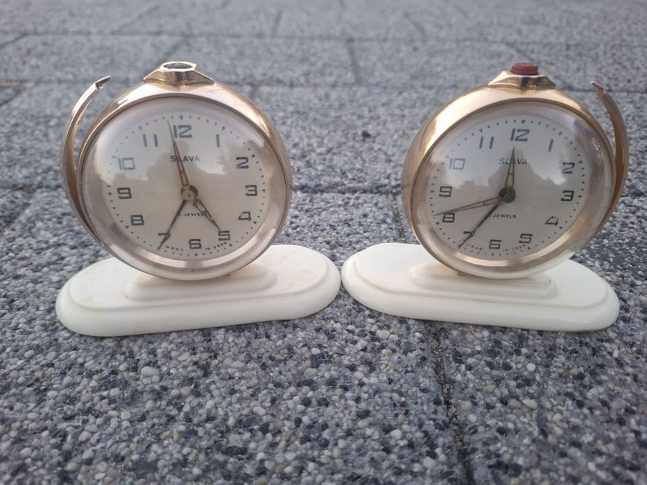 De vânzare ceas SLAVA