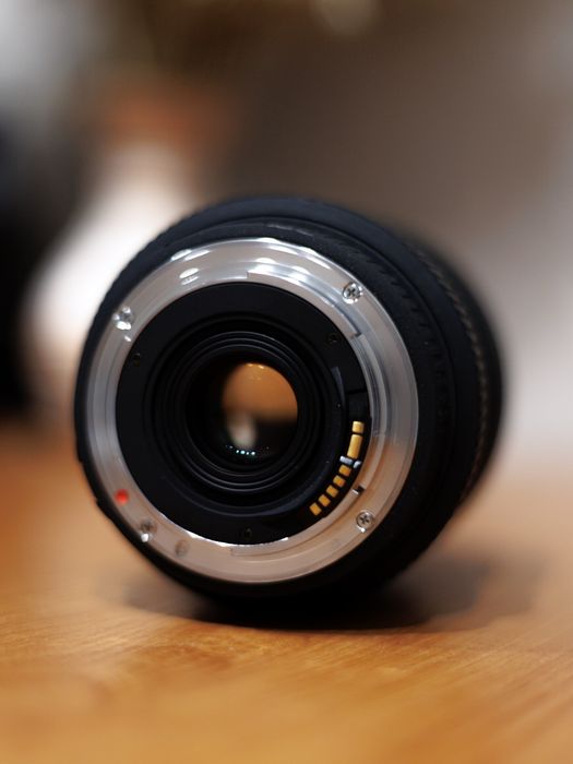 Объектив sigma 17-35 mm 2.8  байонет ef