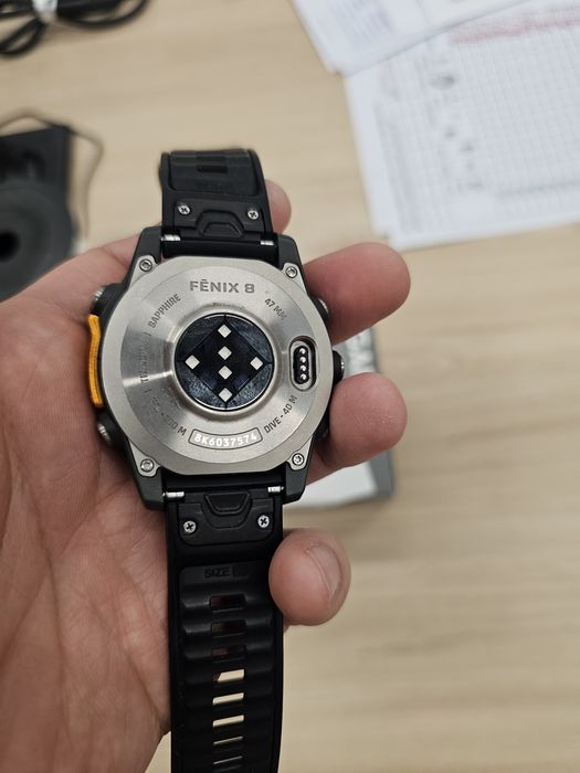 Garmin fenix 8  47mm titanium sapphire amoled