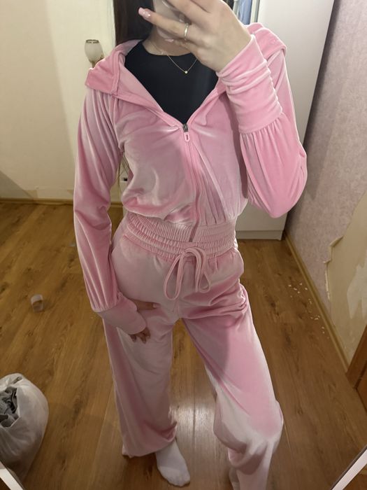 Велюровый костюм