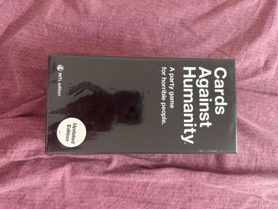 Настолна игра Cards against humanity