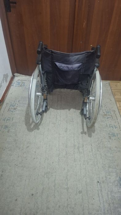 Инвалидная коляска