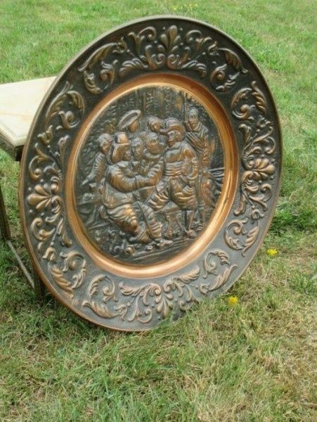 Basorelief din cupru lucrat manual