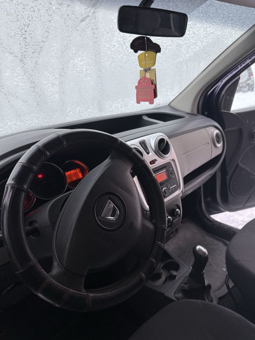 Dacia Dokker avariat