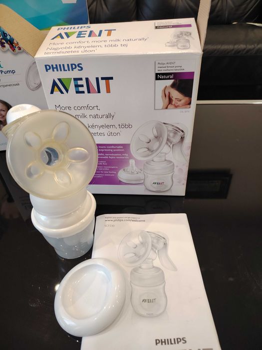 Помпа за кърма Avent с подарък