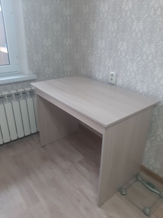 Стол компьютерный