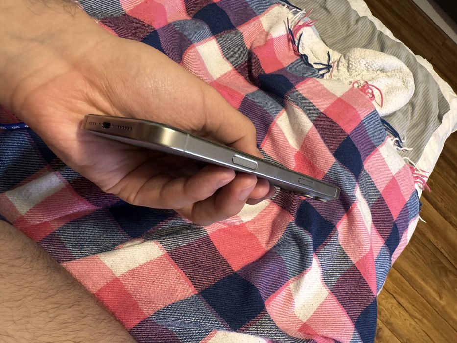 Обмен iPhone 16 Pro Max на Z Fold 6