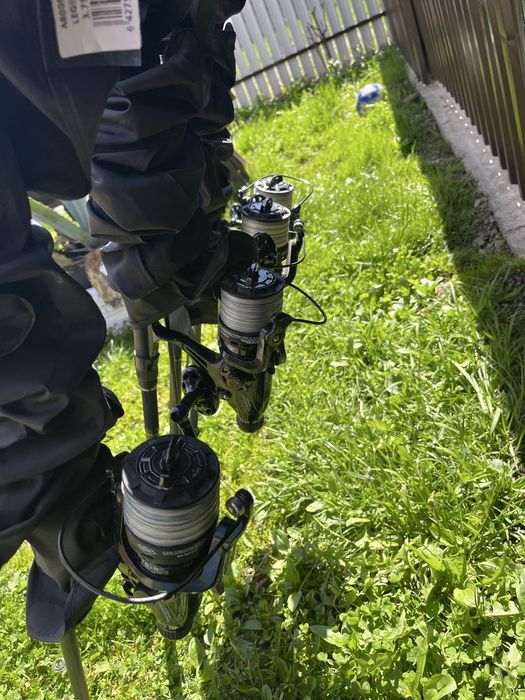 Set 4 Lansete Pro Fl Carp Legend 3,90m 3,75 lbs + Mulineta DP70FR Long Cast cu 11 rulmenti, Baitrunner