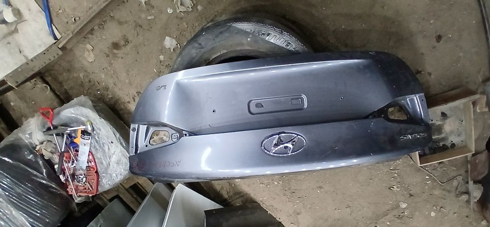 Багажник на акцент 2 крышка багажника на Hyundai Accent Solaris 2 бу о