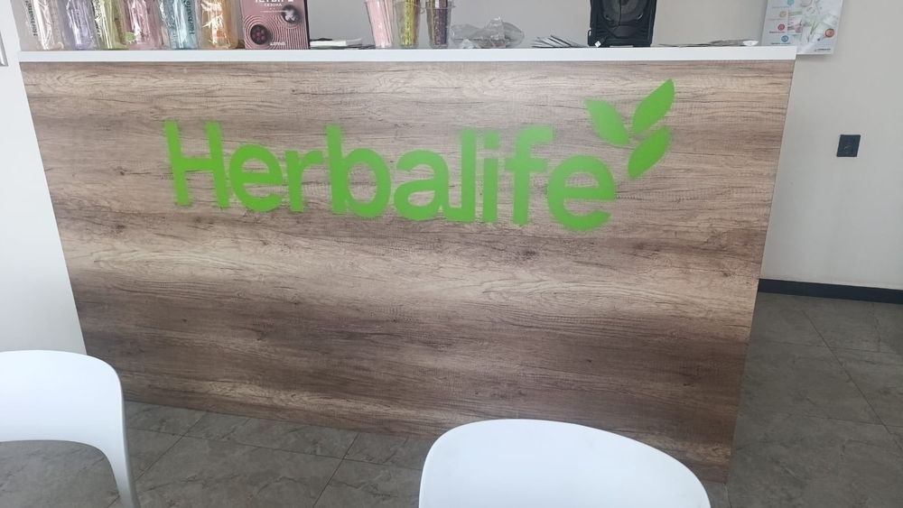 Продам стол  рэпшейсен