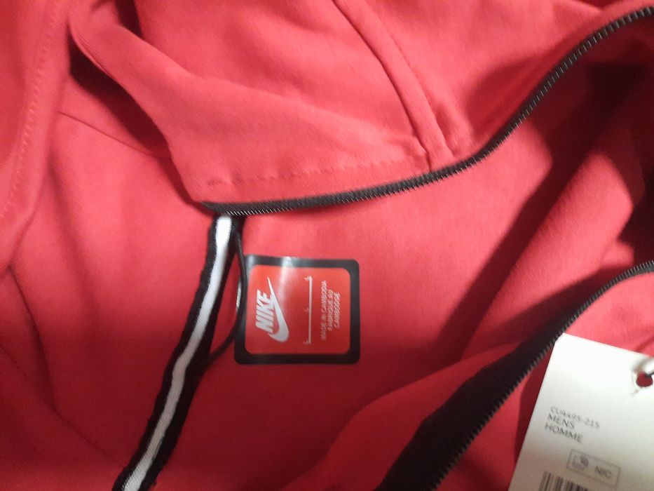 Спортен екип НАЙК ТЕК